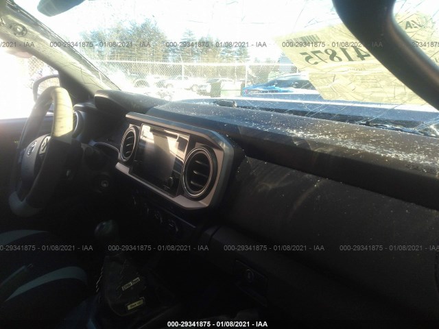 Photo 4 VIN: 5TFCZ5AN3GX023431 - TOYOTA TACOMA 