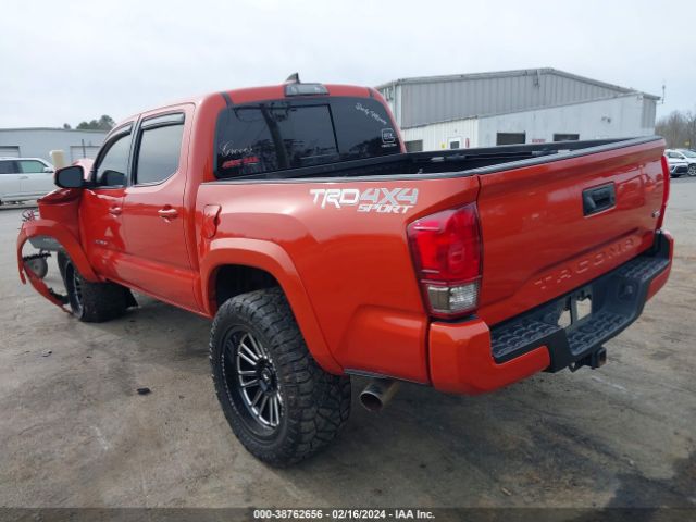 Photo 2 VIN: 5TFCZ5AN3HX049206 - TOYOTA TACOMA 