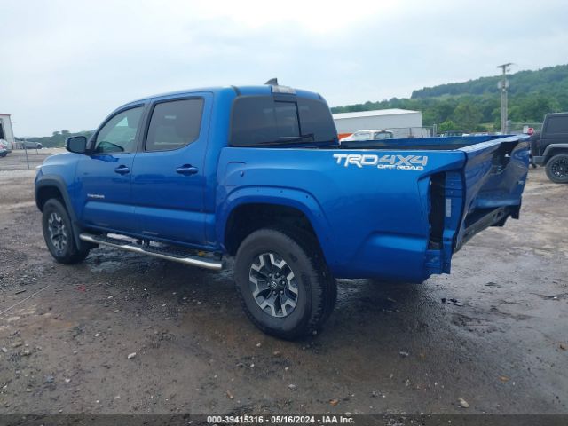 Photo 2 VIN: 5TFCZ5AN3HX067978 - TOYOTA TACOMA 