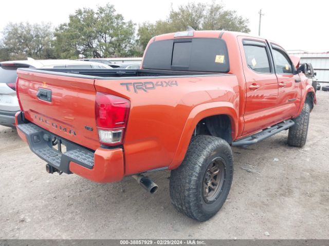 Photo 3 VIN: 5TFCZ5AN3HX068578 - TOYOTA TACOMA 