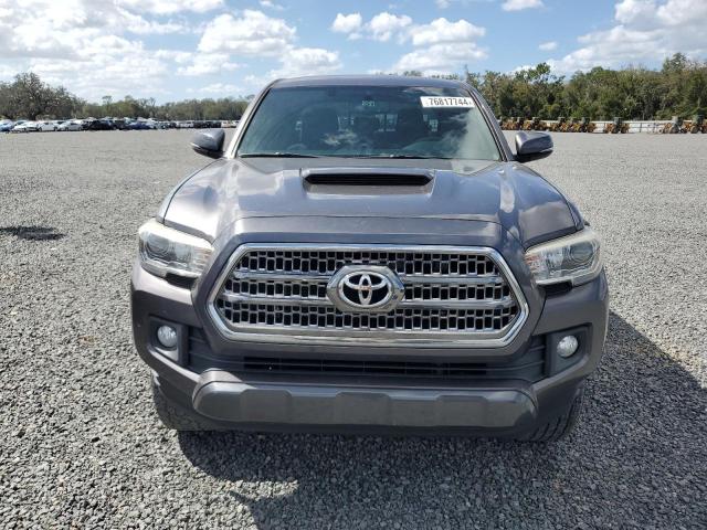 Photo 4 VIN: 5TFCZ5AN3HX075966 - TOYOTA TACOMA DOU 