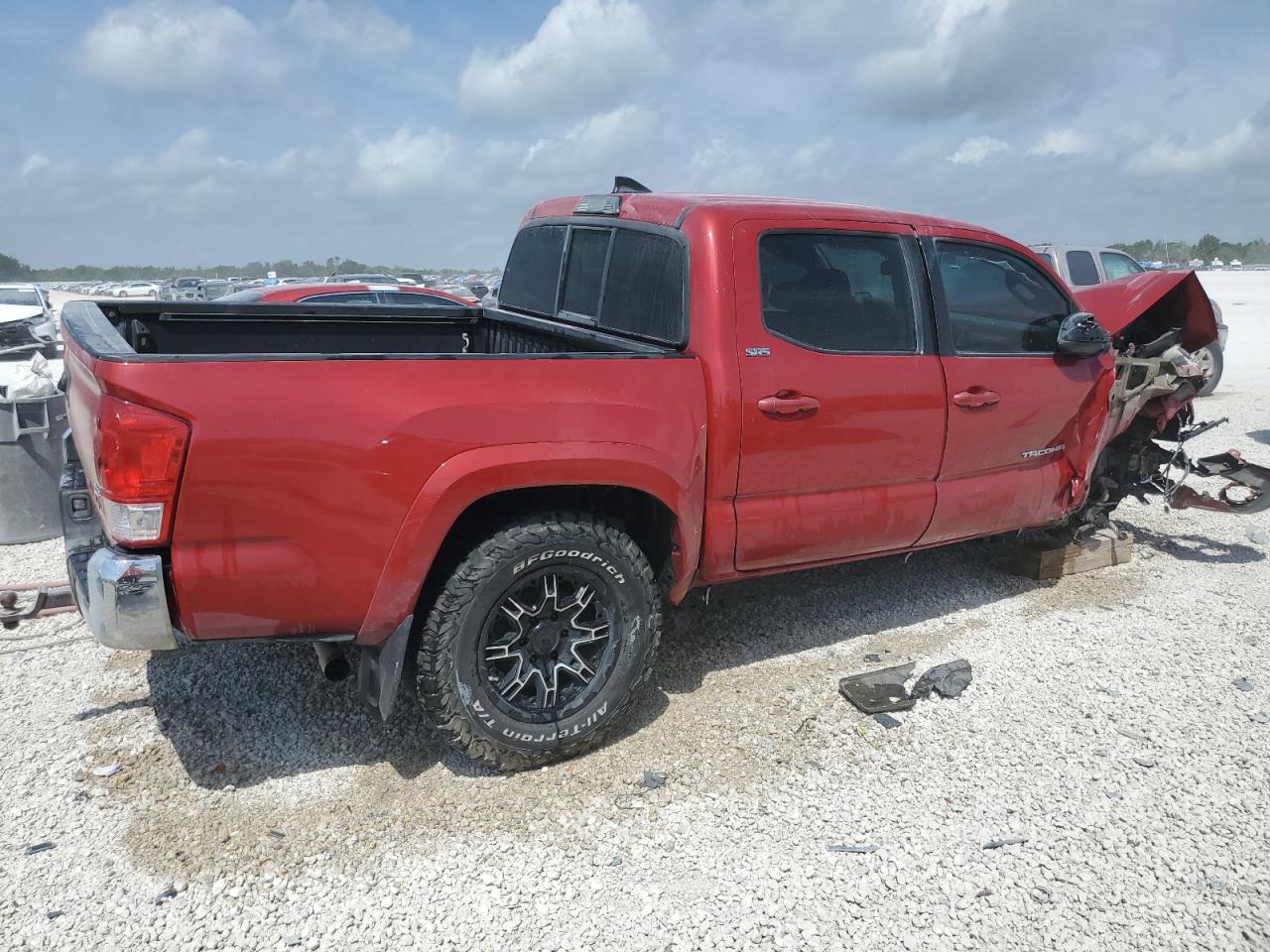 Photo 2 VIN: 5TFCZ5AN3HX078642 - TOYOTA TACOMA 