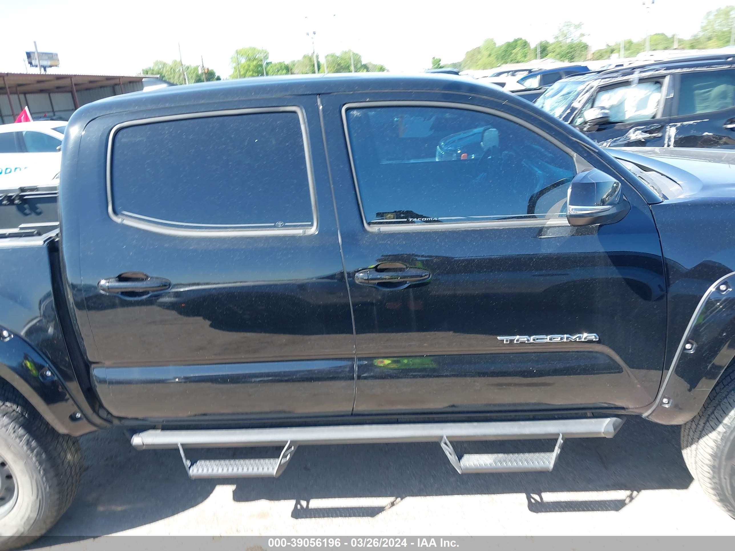 Photo 11 VIN: 5TFCZ5AN3HX095358 - TOYOTA TACOMA 