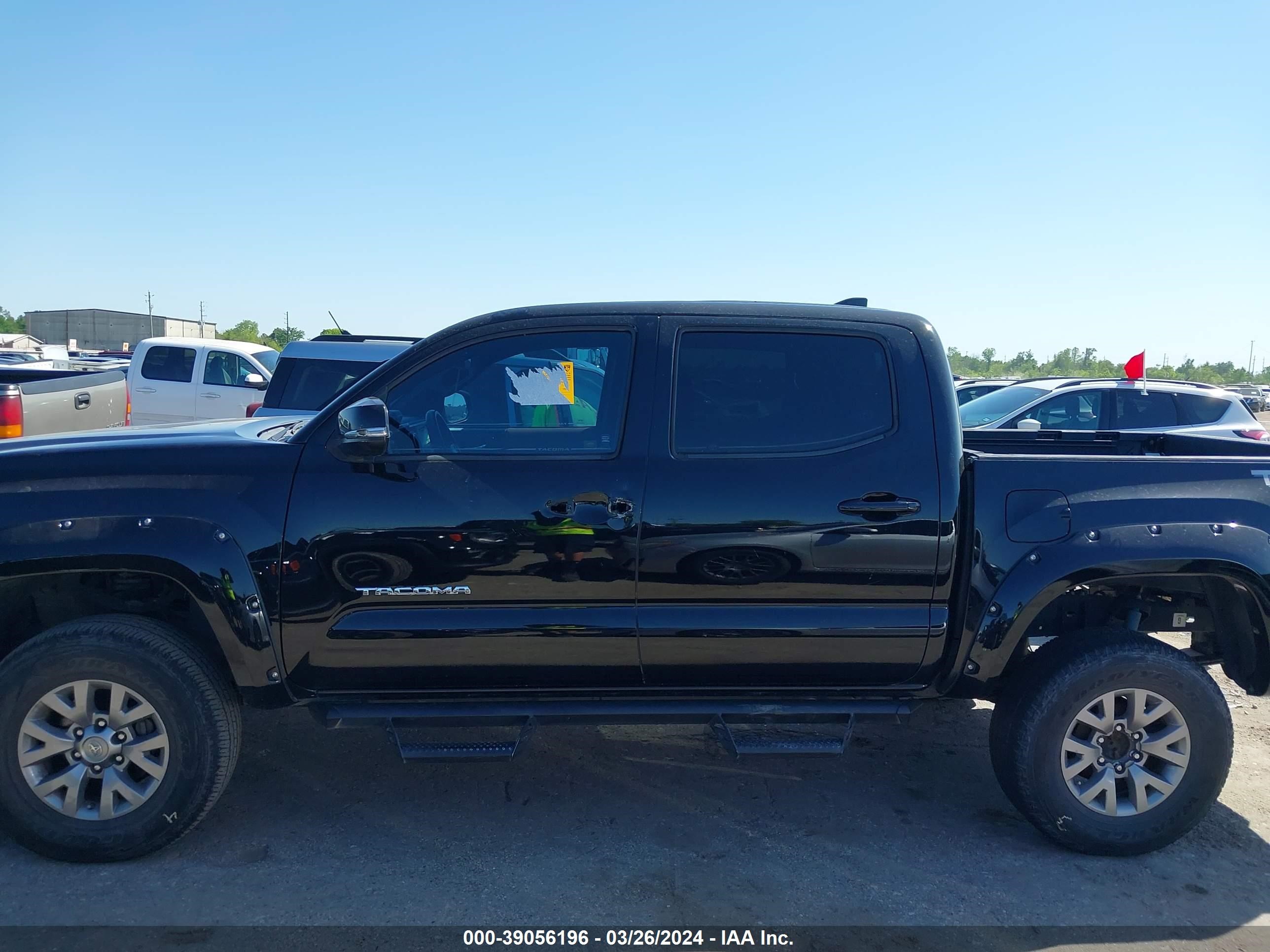 Photo 12 VIN: 5TFCZ5AN3HX095358 - TOYOTA TACOMA 