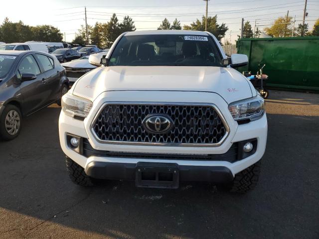 Photo 4 VIN: 5TFCZ5AN3KX192535 - TOYOTA TACOMA DOU 