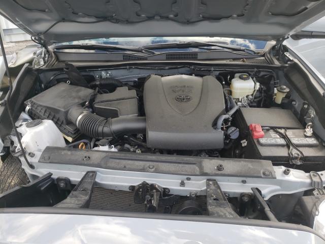 Photo 6 VIN: 5TFCZ5AN3KX208717 - TOYOTA TACOMA DOU 