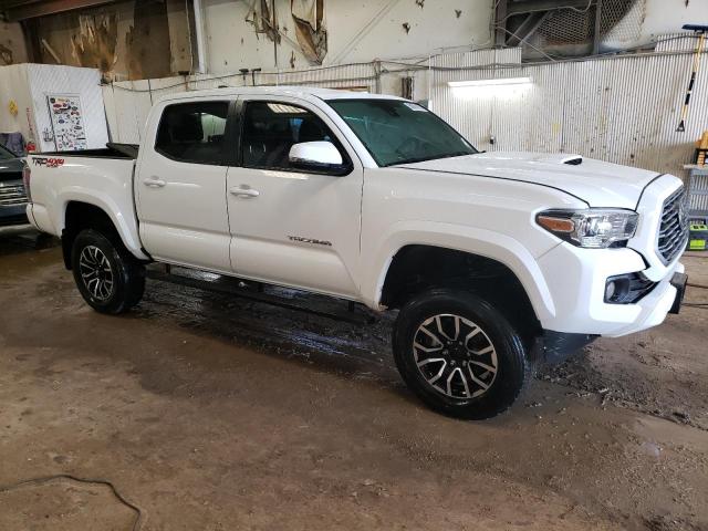 Photo 3 VIN: 5TFCZ5AN3LX236230 - TOYOTA TACOMA DOU 