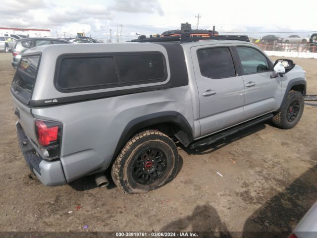 Photo 3 VIN: 5TFCZ5AN4HX057010 - TOYOTA TACOMA 