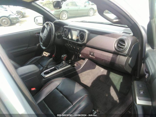 Photo 4 VIN: 5TFCZ5AN4HX057010 - TOYOTA TACOMA 