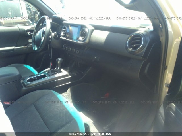 Photo 4 VIN: 5TFCZ5AN4HX107419 - TOYOTA TACOMA 