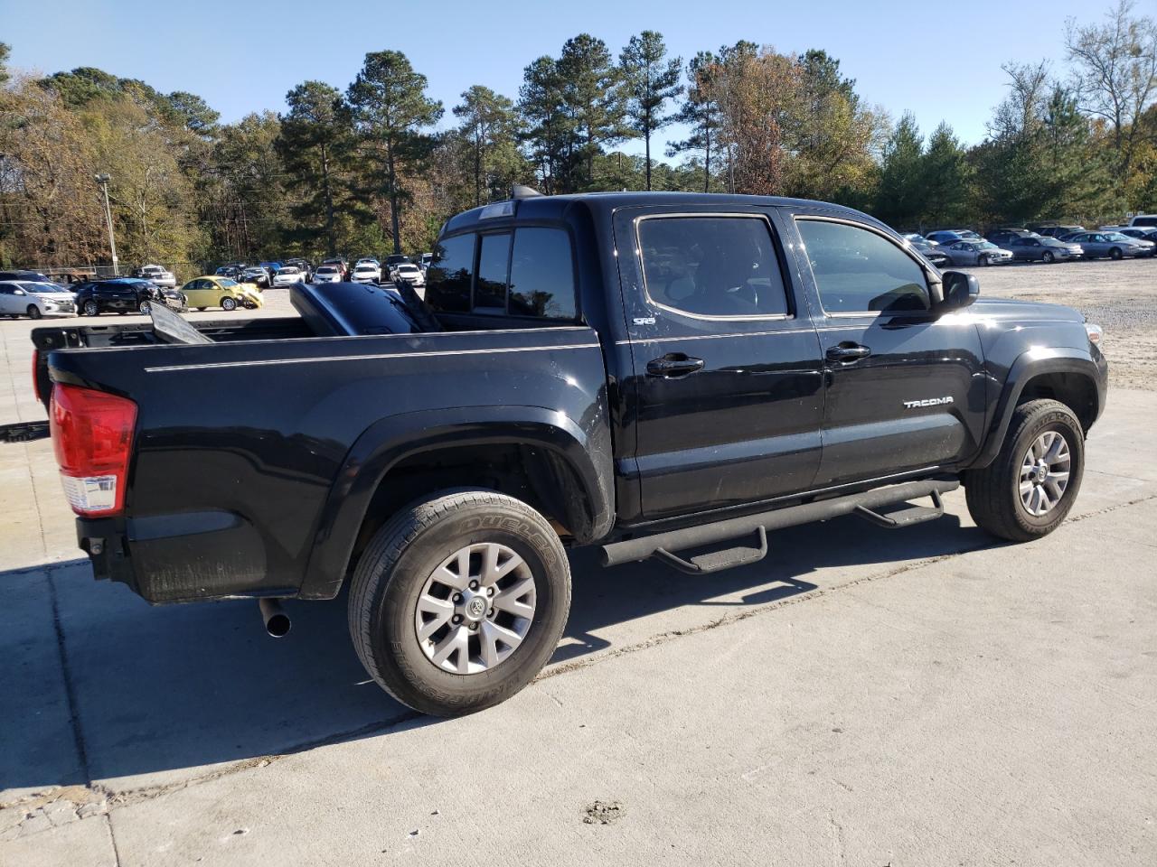 Photo 2 VIN: 5TFCZ5AN4HX117903 - TOYOTA TACOMA 