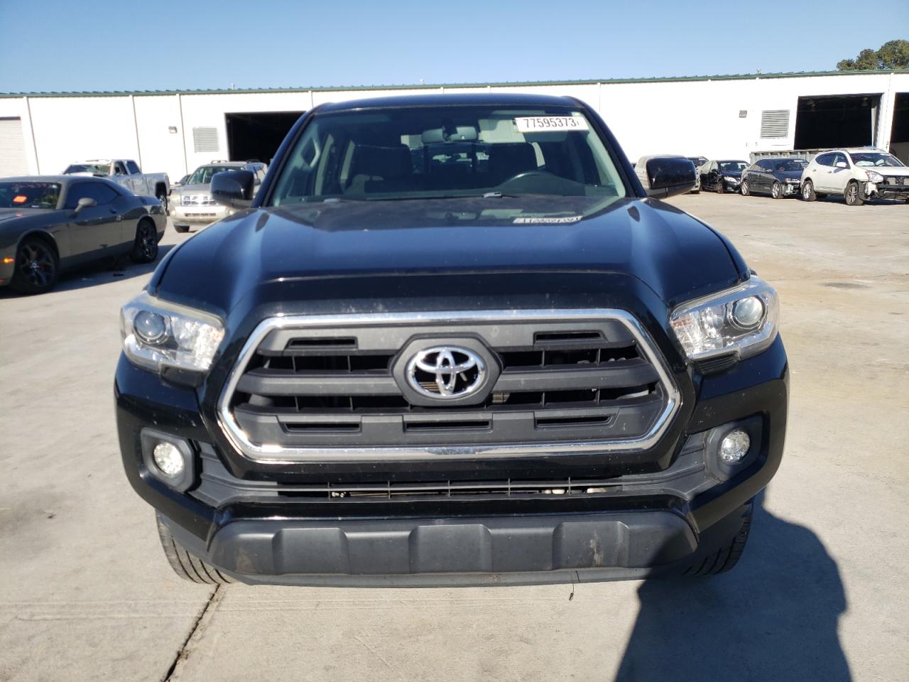 Photo 4 VIN: 5TFCZ5AN4HX117903 - TOYOTA TACOMA 