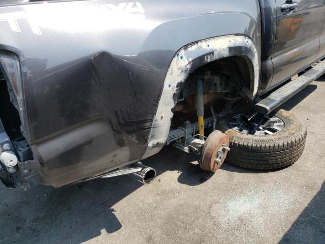 Photo 8 VIN: 5TFCZ5AN4JX123707 - TOYOTA TACOMA DOU 