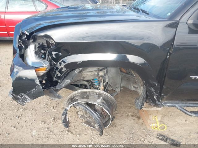 Photo 5 VIN: 5TFCZ5AN4JX142614 - TOYOTA TACOMA 