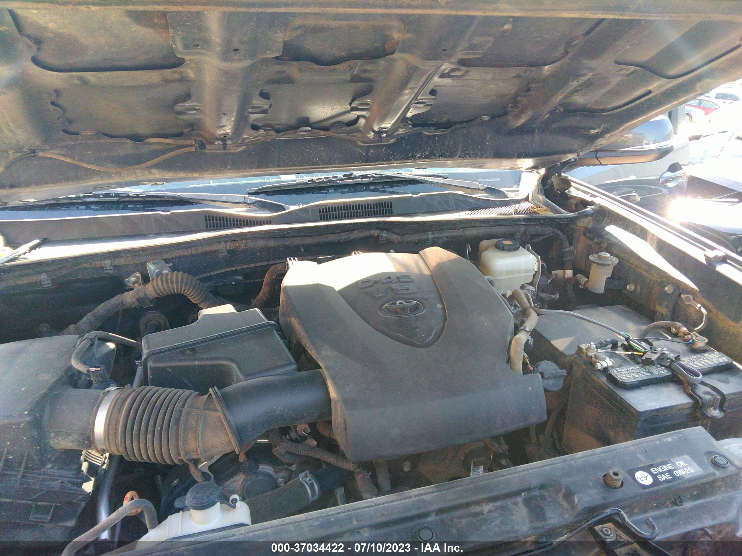 Photo 9 VIN: 5TFCZ5AN4JX152074 - TOYOTA TACOMA 