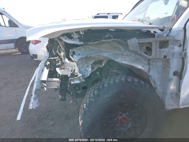 Photo 5 VIN: 5TFCZ5AN4KX204479 - TOYOTA TACOMA 