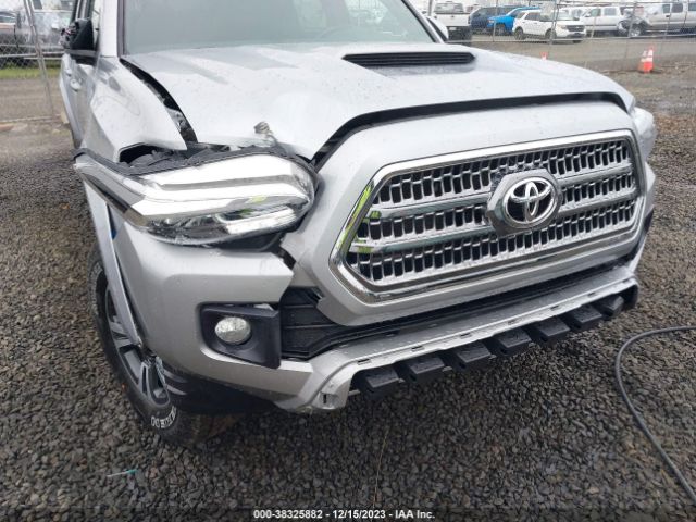 Photo 5 VIN: 5TFCZ5AN5HX051748 - TOYOTA TACOMA 