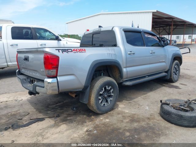 Photo 3 VIN: 5TFCZ5AN5HX052835 - TOYOTA TACOMA 