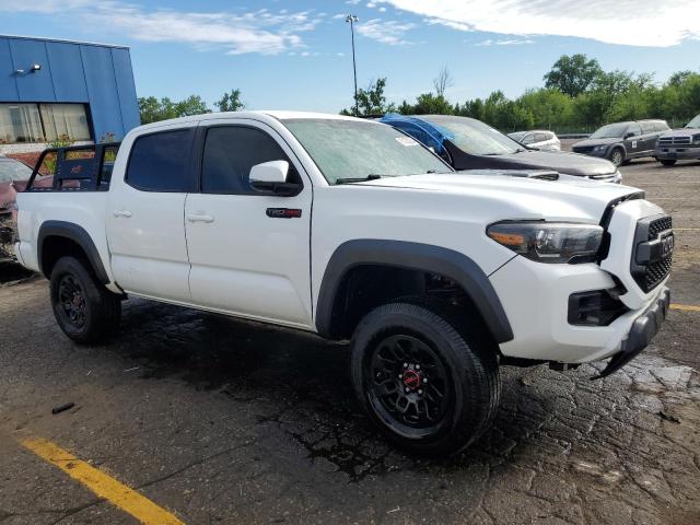 Photo 3 VIN: 5TFCZ5AN5HX070901 - TOYOTA TACOMA 