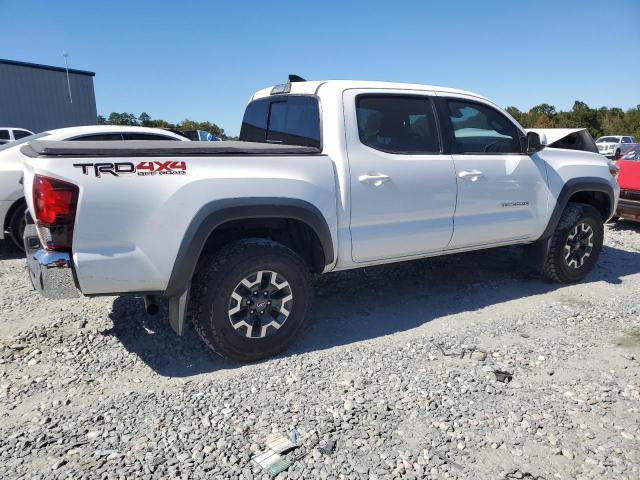 Photo 2 VIN: 5TFCZ5AN5JX160930 - TOYOTA TACOMA DOU 