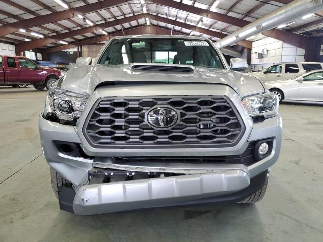 Photo 4 VIN: 5TFCZ5AN5MX261910 - TOYOTA TACOMA DOU 