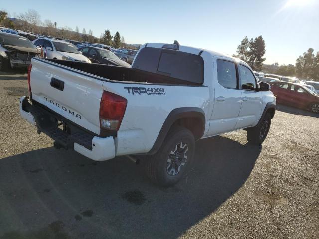 Photo 2 VIN: 5TFCZ5AN6HX060376 - TOYOTA TACOMA DOU 