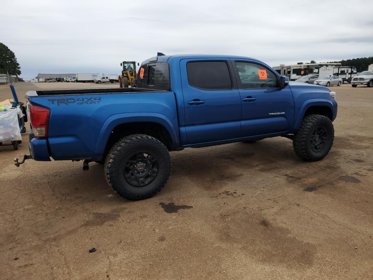 Photo 2 VIN: 5TFCZ5AN6HX075640 - TOYOTA TACOMA 