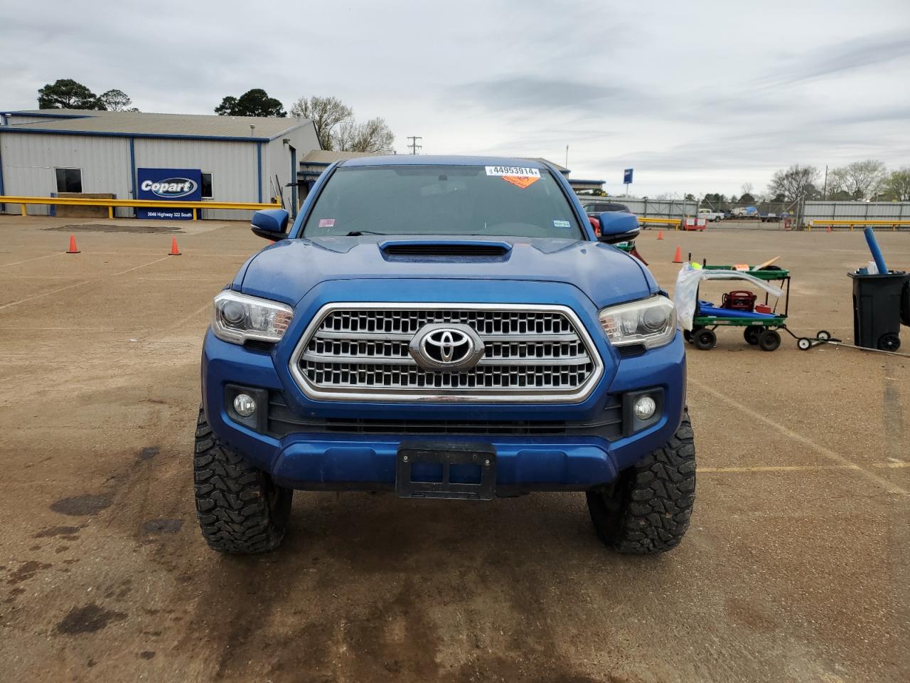 Photo 4 VIN: 5TFCZ5AN6HX075640 - TOYOTA TACOMA 