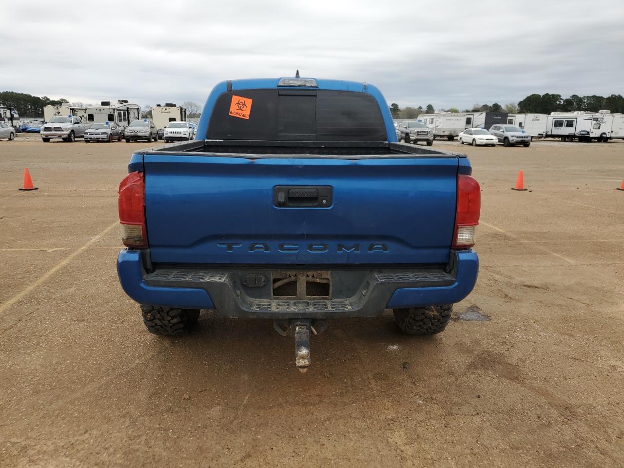 Photo 5 VIN: 5TFCZ5AN6HX075640 - TOYOTA TACOMA 