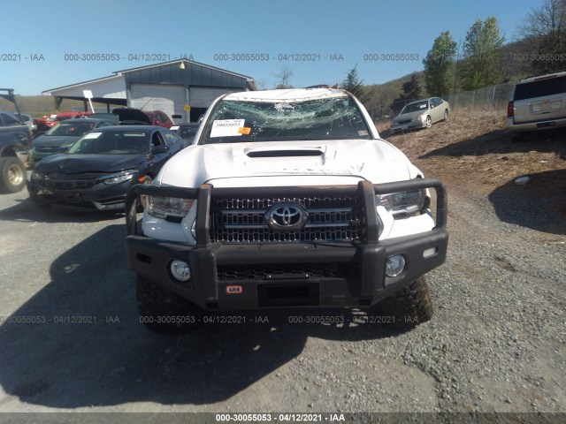 Photo 5 VIN: 5TFCZ5AN6HX079591 - TOYOTA TACOMA 