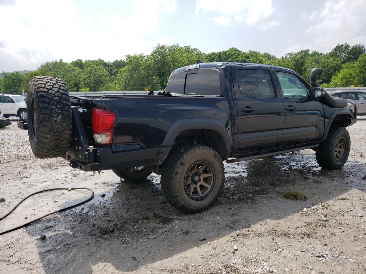 Photo 2 VIN: 5TFCZ5AN6HX089019 - TOYOTA TACOMA 