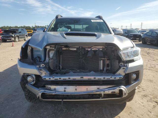 Photo 4 VIN: 5TFCZ5AN6JX151136 - TOYOTA TACOMA DOU 