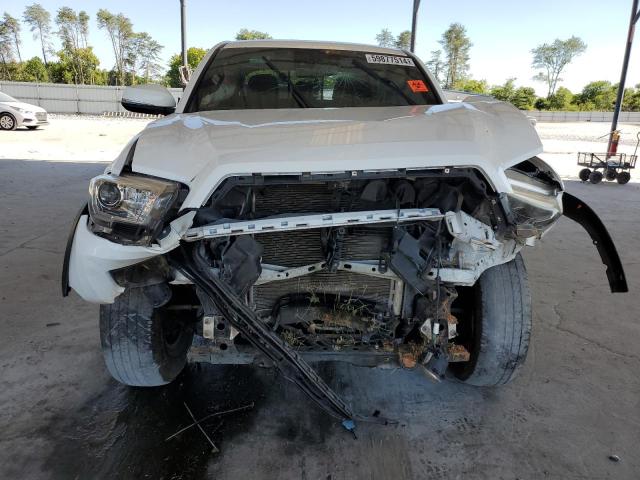 Photo 4 VIN: 5TFCZ5AN6JX160709 - TOYOTA TACOMA 