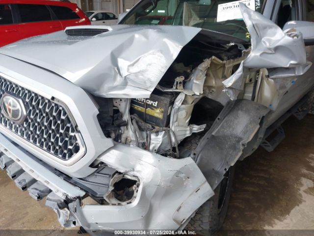 Photo 5 VIN: 5TFCZ5AN6JX164842 - TOYOTA TACOMA 