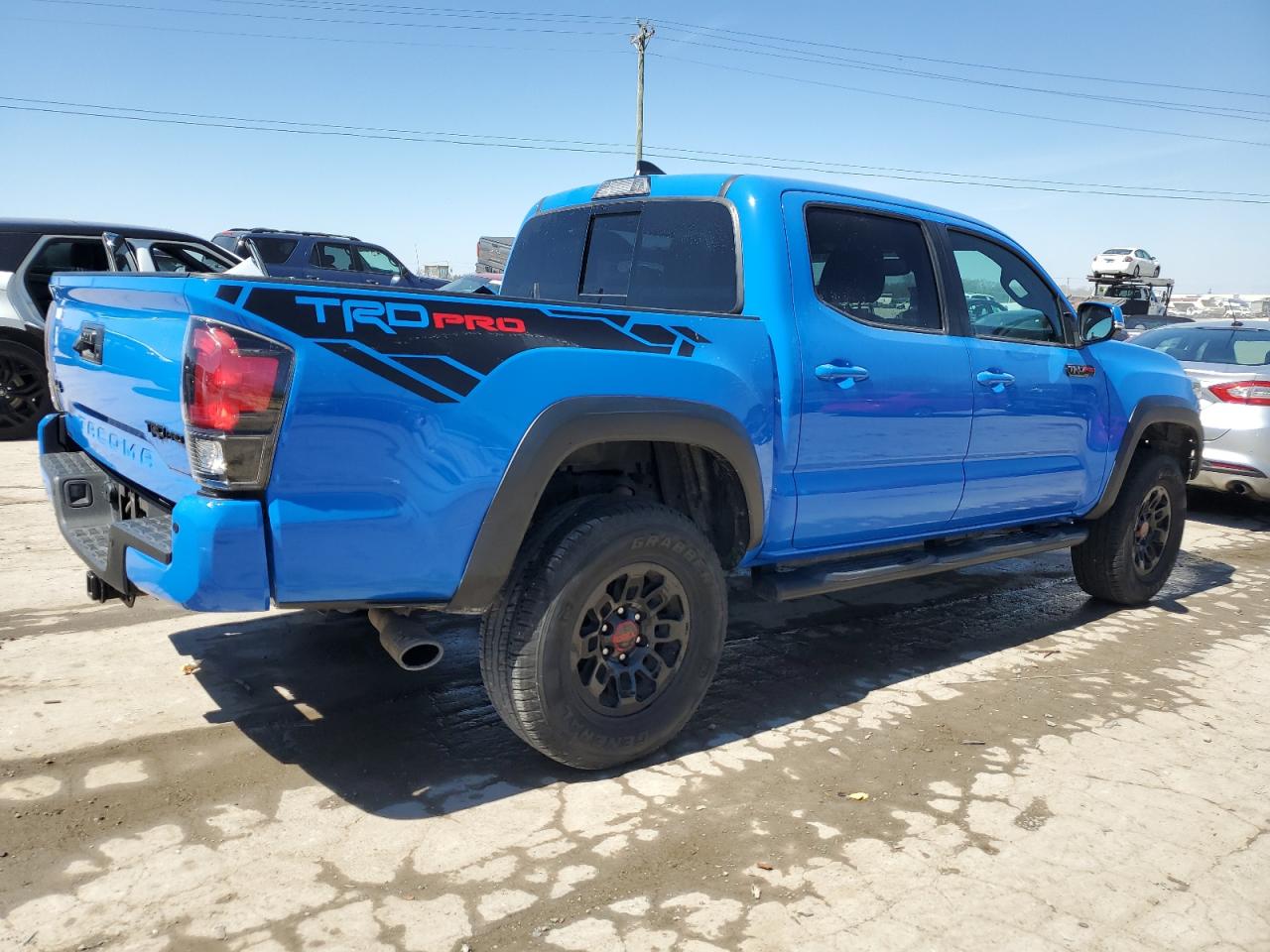 Photo 2 VIN: 5TFCZ5AN6KX173008 - TOYOTA TACOMA 