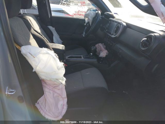 Photo 4 VIN: 5TFCZ5AN6MX263584 - TOYOTA TACOMA 