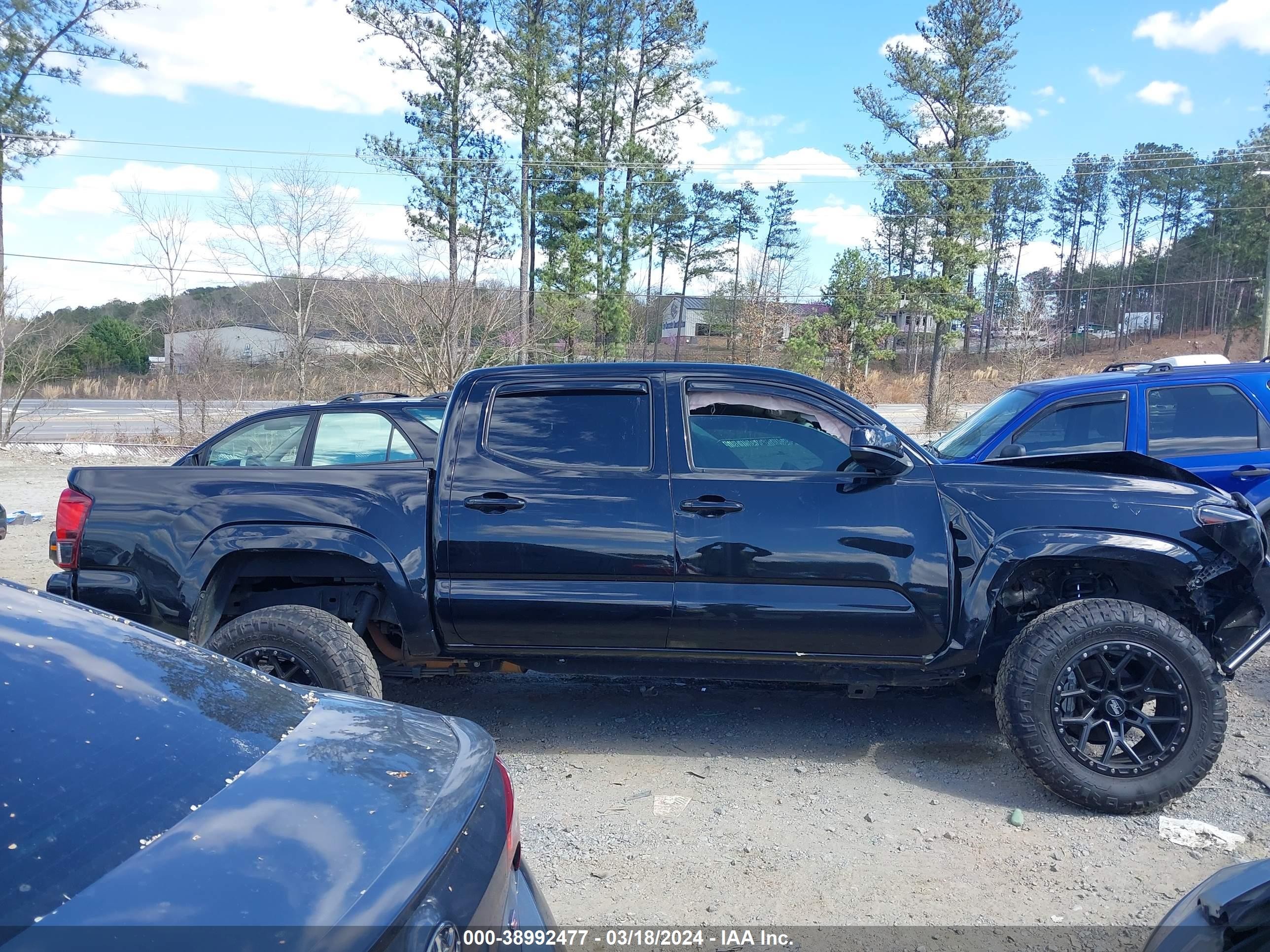 Photo 12 VIN: 5TFCZ5AN6MX273502 - TOYOTA TACOMA 