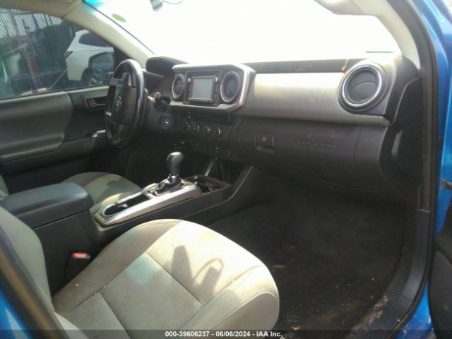 Photo 4 VIN: 5TFCZ5AN7HX093693 - TOYOTA TACOMA 