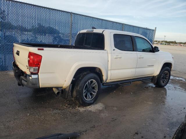 Photo 2 VIN: 5TFCZ5AN7HX096402 - TOYOTA TACOMA DOU 