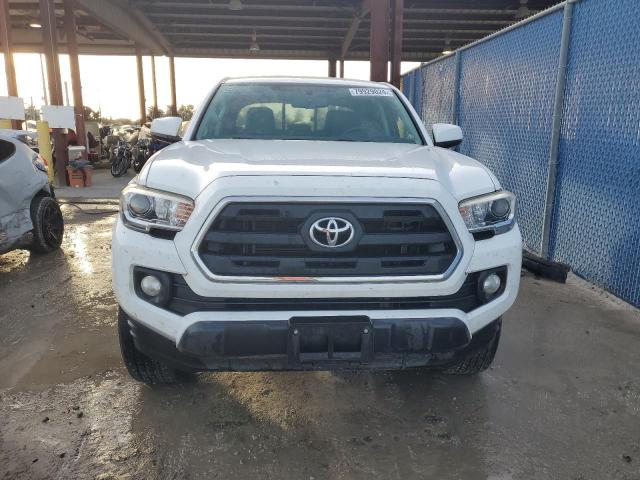 Photo 4 VIN: 5TFCZ5AN7HX096402 - TOYOTA TACOMA DOU 