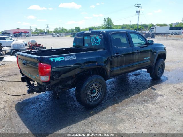 Photo 3 VIN: 5TFCZ5AN7HX107253 - TOYOTA TACOMA 