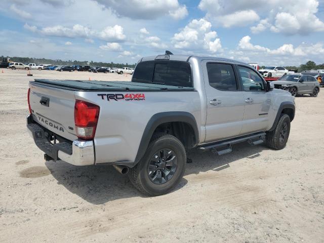 Photo 2 VIN: 5TFCZ5AN7HX113991 - TOYOTA TACOMA DOU 