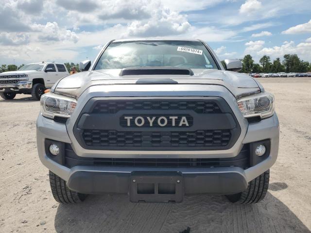 Photo 4 VIN: 5TFCZ5AN7HX113991 - TOYOTA TACOMA DOU 