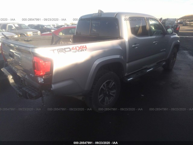 Photo 3 VIN: 5TFCZ5AN7JX125919 - TOYOTA TACOMA 