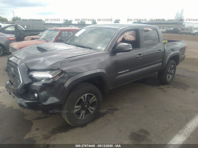 Photo 1 VIN: 5TFCZ5AN7JX135981 - TOYOTA TACOMA 