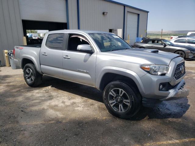 Photo 3 VIN: 5TFCZ5AN7JX163036 - TOYOTA TACOMA DOU 