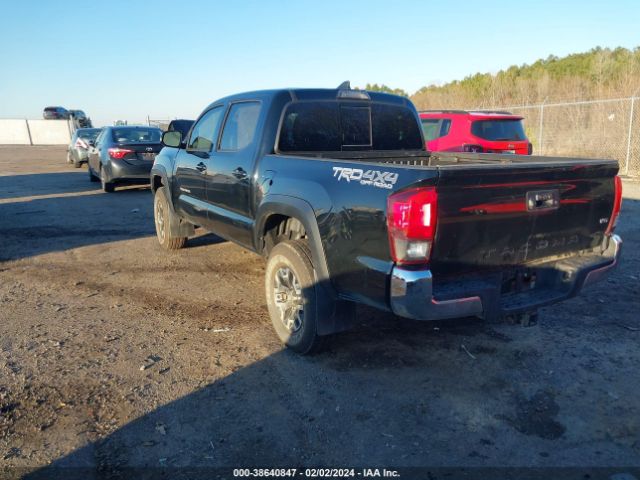 Photo 2 VIN: 5TFCZ5AN7KX180467 - TOYOTA TACOMA 