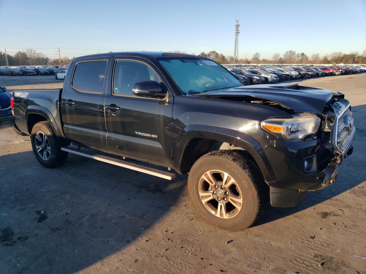 Photo 3 VIN: 5TFCZ5AN8HX047080 - TOYOTA TACOMA 