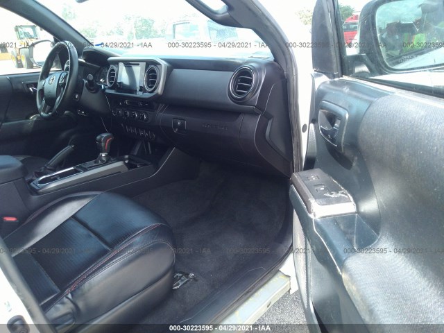 Photo 4 VIN: 5TFCZ5AN8HX048374 - TOYOTA TACOMA 