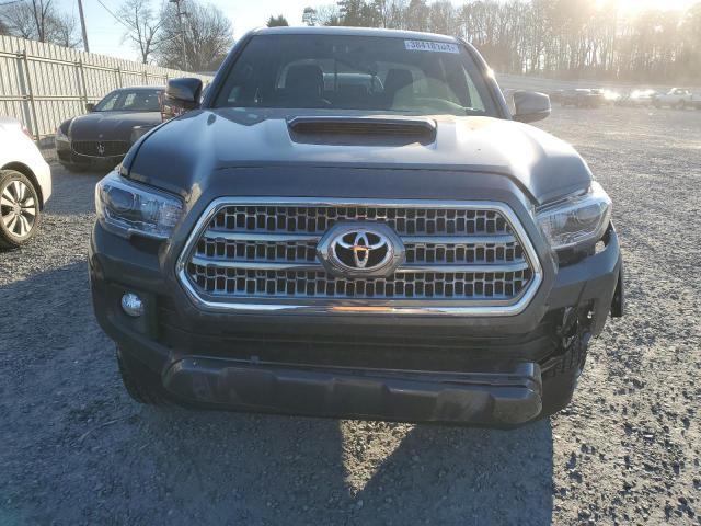 Photo 4 VIN: 5TFCZ5AN8HX067751 - TOYOTA TACOMA 